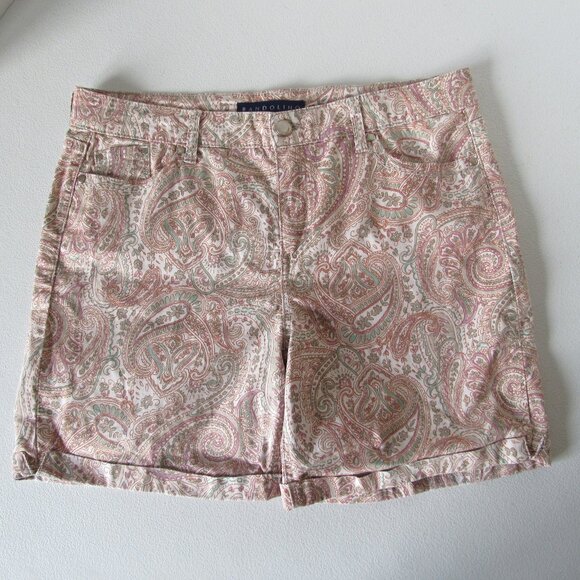 Bandolino Pants - Women's Bandolino Cuffed Amy Shorts Size 10 Missy Cream/Aqua/Tan/Violet Paisley